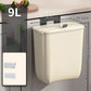 🏠 Poubelle de Cuisine Suspendue avec Couvercle – Gain de place idéal pour les petites cuisines. Bloque les odeurs alimentaires, se fixe sur les portes de placard, plans de travail ou murs. Parfaite pour sachets de thé, épluchures & déchets quotidiens 🍃