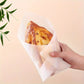 📢 1 ACHETÉ, 1 OFFERT ! ⏰ Tapis de Découpe Jetable POE – PEVA Alimentaire Sans BPA, Dos Antidérapant & Curseur de Coupe Intégré – Idéal pour le Camping, le Pique-Nique, le BBQ et la Cuisine en Plein Air 🔪🧺✨