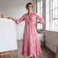 🌸 50% DE RÉDUCTION! 👗 Robe Maxi Étagée Col V Volantée – Tissu léger, coupe aérienne & polyvalente – 5 coloris, tailles S–2XL – Parfaite pour l'été, la plage & les soirées ✨