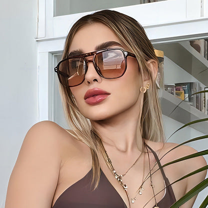 🕶️ 50% DE RÉDUCTION! ☀️ Lunettes de Soleil Unisexes à Protection UV – Design moderne, légères & protection optimale – Parfaites pour l'été, la plage et le quotidien 🌊