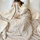 🧺🛋️ Couverture douce en cachemire – Épaisse, anti-boulochage, lavable en machine, la chaleur nuageuse qui transforme votre canapé en cocon douillet, hiver après hiver ❄️💛