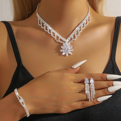 🌸 PROMO FLASH : 50% DE RÉDUCTION ! Parure de Bijoux Lotus en Strass – Base Cuivre Durable & Chaîne Réglable for Éclat Luxueux en Toutes Occasions ✨